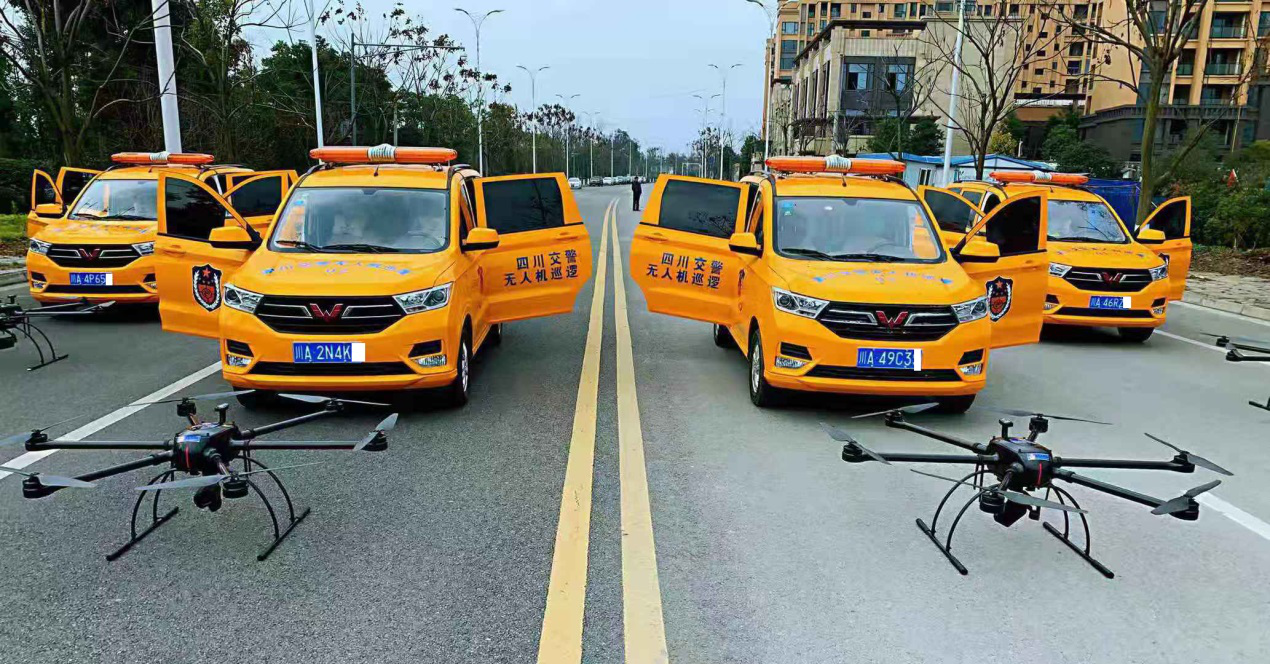 5G+无人机 壹号娱乐助力蓉城交警“空中”执勤