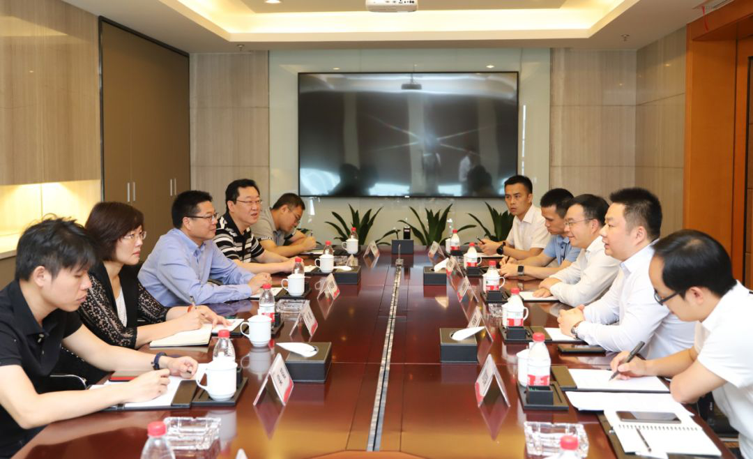 柳州市委副书记梁旭辉一行莅临壹号娱乐股份考察调研