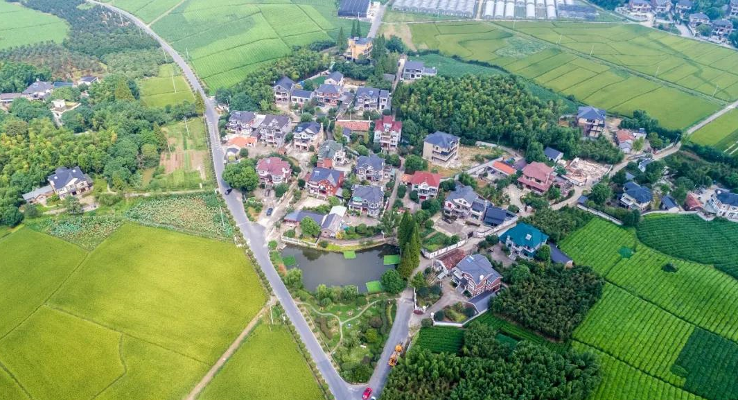 壹号娱乐股份助力乡村交通安全治理 和谐共建美好家园